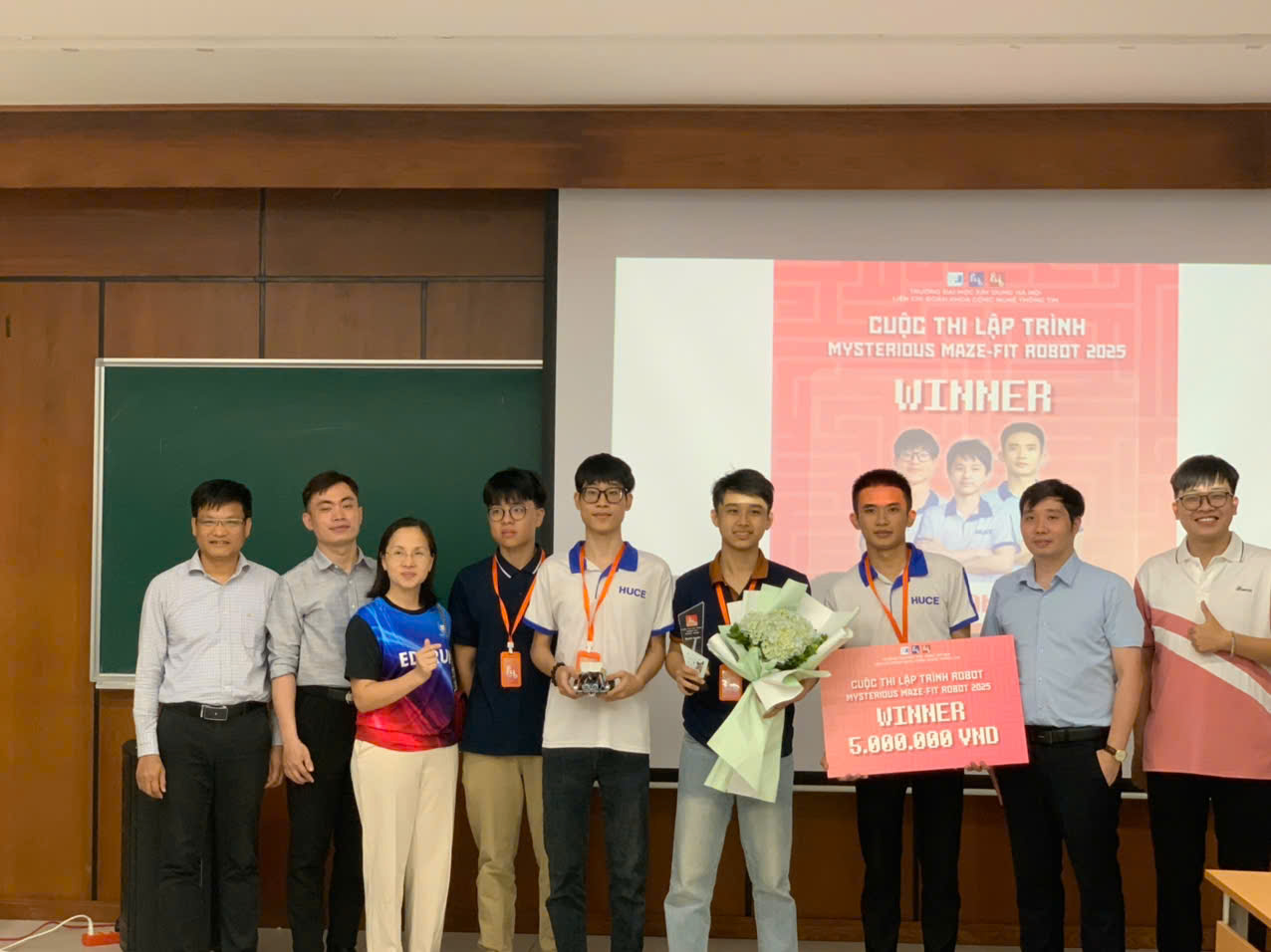 FIT ROBOT 2025. PASSION FOR TECHNOLOGY - ILLUMINATING THE FUTURE.