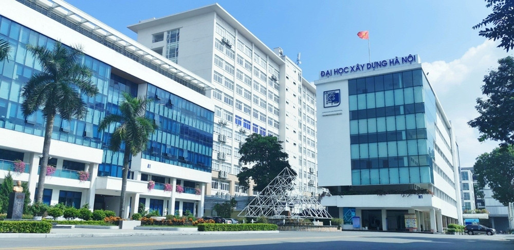 Admissions Counseling for the Faculty of Information Technology in 2025