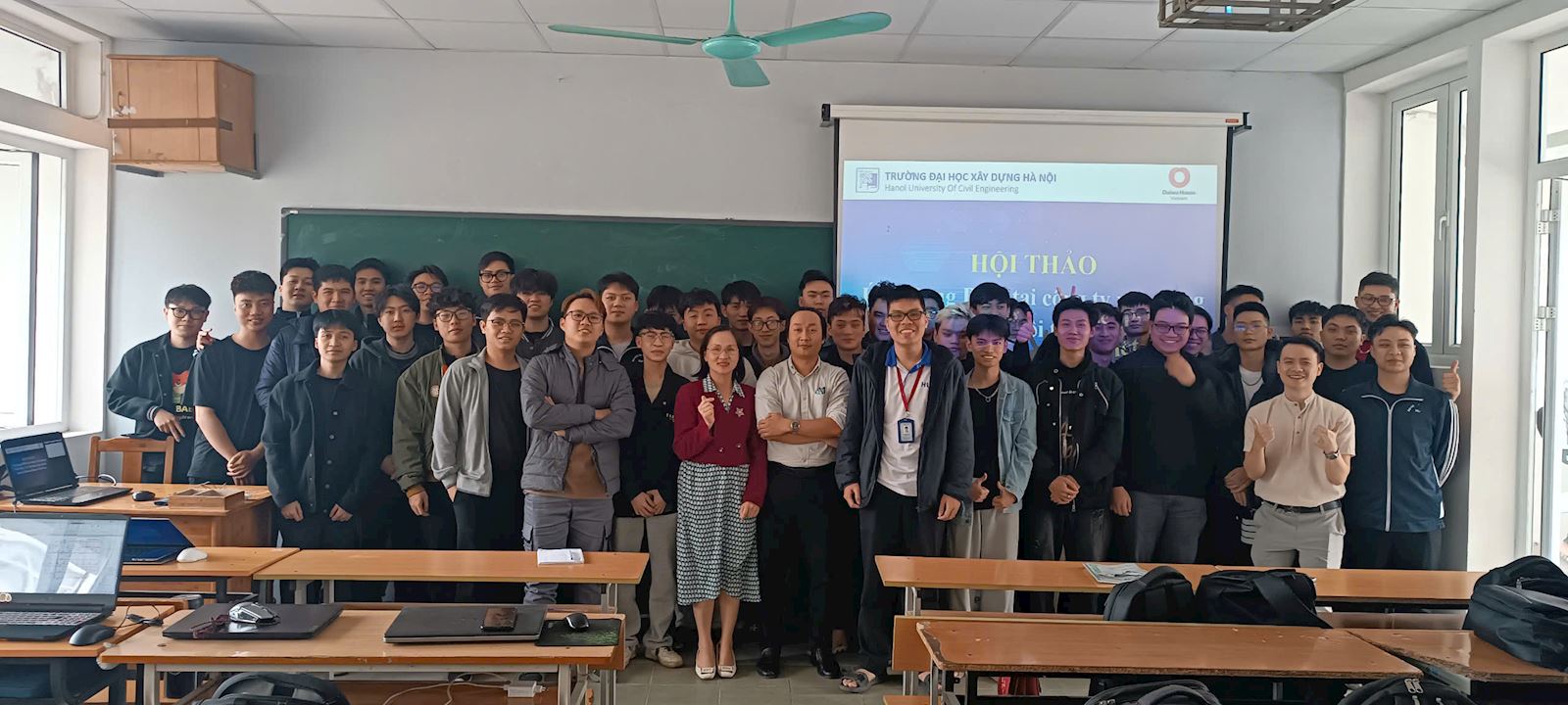 The workshop "Application of BIM in Japanese Construction Companies – Internship and Recruitment Opportunities at Daiwa House Vietnam" is for students majoring in Construction Informatics.