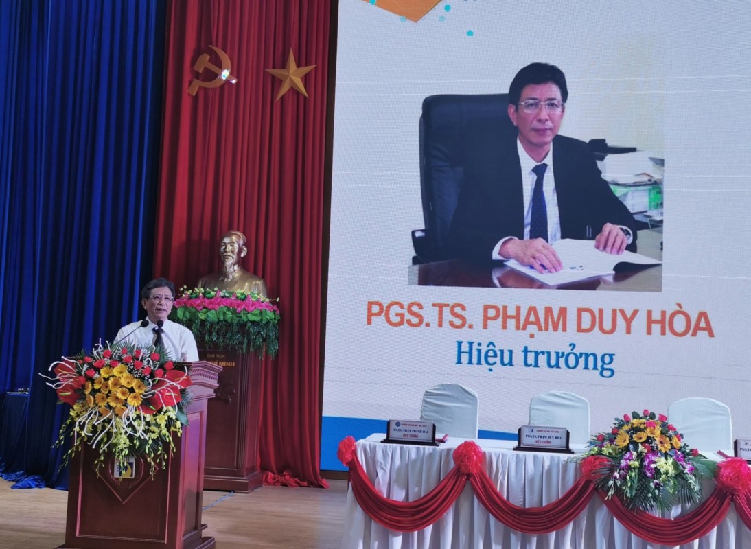 Seven leading technical universities in Vietnam sign an agreement to train engineers.